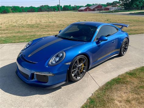 10k-Mile 2015 Porsche 991 GT3 w/ PCCB | PCARMARKET