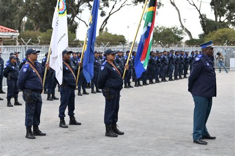 While Cele Stumbles 1 100 Leap Officers Are Deployed In The Western Cape Democratic Alliance
