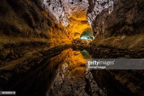 Depth In Spanish Photos And Premium High Res Pictures Getty Images