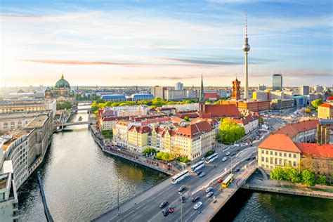 Berlin Sightseeing The 7 Best Berlin Tours Wandering Wheatleys