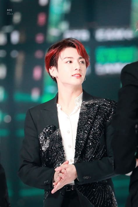 Man bun hairstyles look very classy on oval face men. ทวิตเตอร์ in 2020 | Korean boy hairstyle, Jungkook, Jeon ...