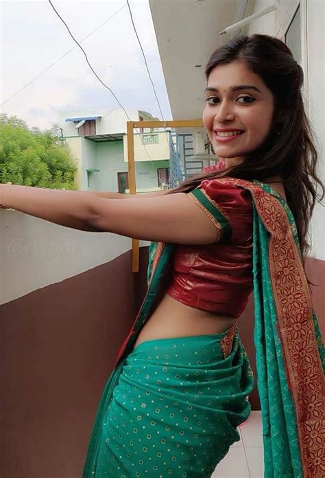 Desi Girl Hot In Saree Showing Hip Sexy Asian Dress Indian Girls