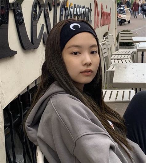 20 Jennie Kim No Makeup