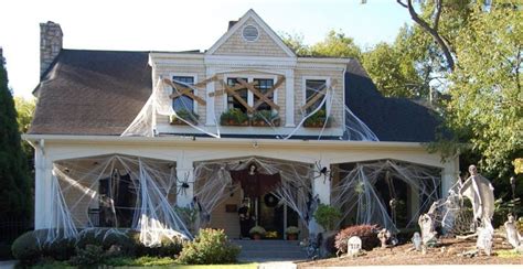 Halloween Decorations Spiders And Web To Spook Up Everyone