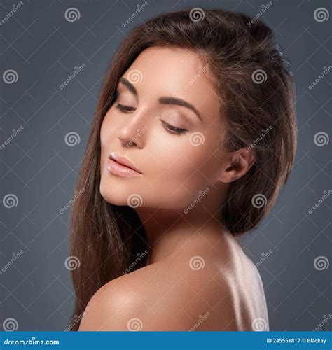 Beautiful Woman With Perfect Skin And Nude Make Up Stock Image Image