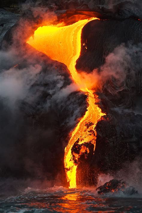Lava Flow Hawaii The Big Island Lava Flows Into The Sea Nature Volcano Beautiful Nature