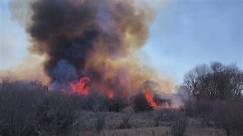 Walker Levee Fire Blm Wildland Firefighters Responded To T Flickr