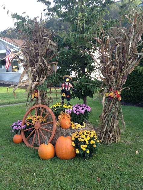 Best Fall Decorating Ideas For Outside Fall Decorations Images