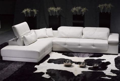 16 Alluring White Sofa Designs For A Cheerful Ambience White Leather