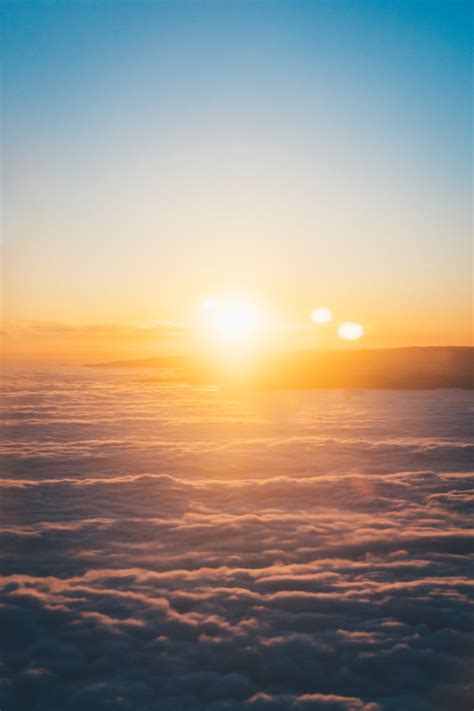 Sun Above The Clouds Pictures Download Free Images On Unsplash