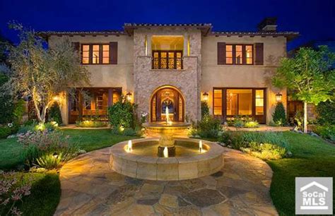 Tuscan Waterfront Estate In Newport Beach Ca 100000month Homes