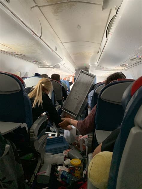 Flight To Seattle Diverted After Severe Turbulence 5 Injured The