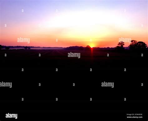 Cloudless Sunrise Hi Res Stock Photography And Images Alamy