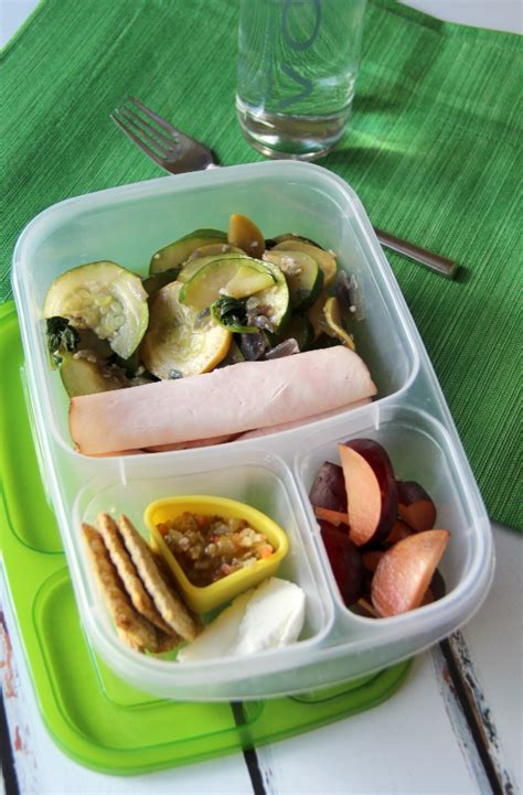 Dinner is made easy with these amazing simple dinner ideas. Easy Lunchbox Ideas for the Family: Week 2 - Family Fresh Meals