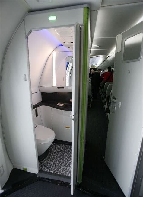 Why Are Airplane Restroom Standards Going Down The Drain Chicago Tribune