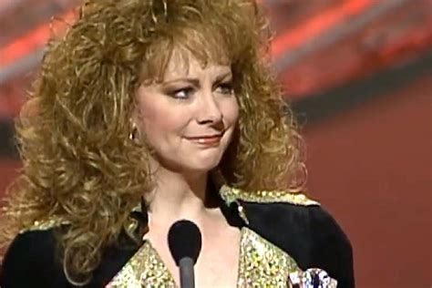 Reba Mcentires Band Died In A Plane Crash But What Happened