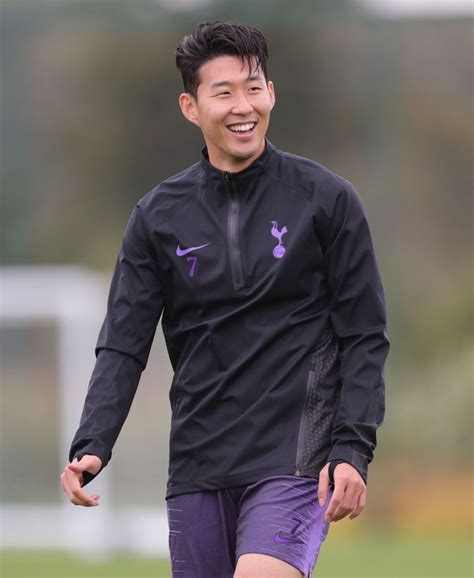 In the current club tottenham played 6 seasons, during this time he played 293 matches and scored 109 goals. 3 Korean players have looks not inferior to idols