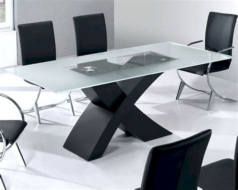 A luxury statement piece created in order to fulfill the needs of our clients that are looking for the best in contemporary furniture design. Glass Top Modern Dining Table Moderno European Design 33D192