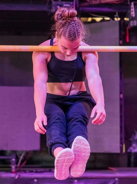 9 Female Calisthenics Athletes Redefining What It Means To Be Strong