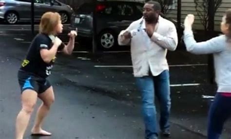 Video Crazy Woman Picks Fight With Man Twice Her Size In Parking Lot Sick Chirpse