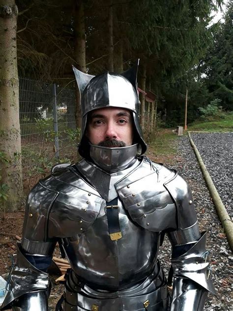 Pin By Spaddiidkedorp On European Armor Medieval Armor Knight Armor Medieval Life