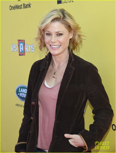 Julie Bowen Pregnant Ali Larter Are Blonde Beauties At Express Yourself Photo