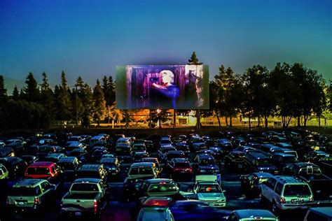 Hire Large Led Screens For A Drive In Cinema Screenit