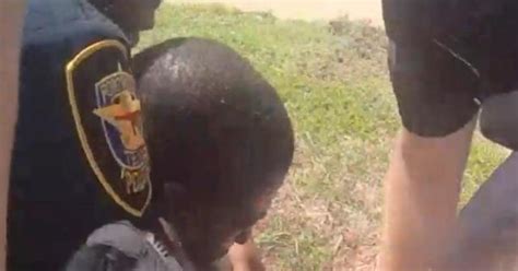 Bodycam Video Sheds Light On Controversial Arrest In Texas Cbs News