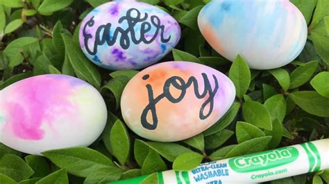How To Decorate Easter Eggs With Washable And Chalk Markers Youtube