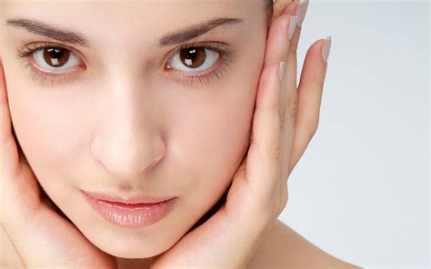 3 Things A Dermatologist Can Do To Give You Glowing Skin Khaleej Mag