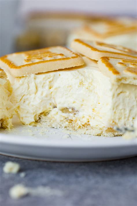 This version features butter cookies. Paula Deen Banana Pudding - Oh Sweet Basil
