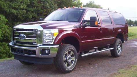 2011 Ford Excursion Photo Gallery