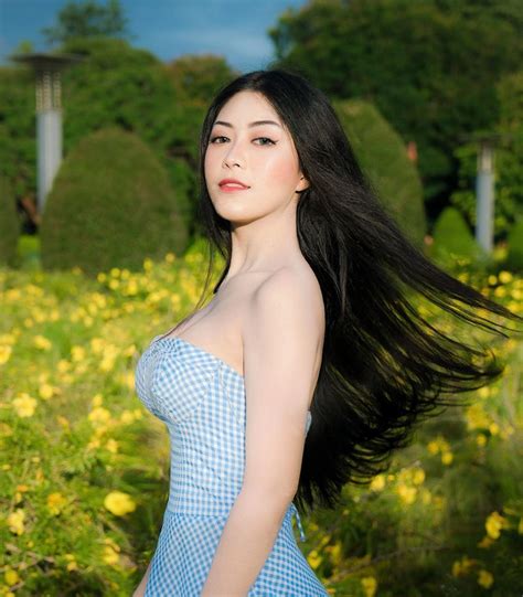 Su Hlaing Win Myanmar Model Girl