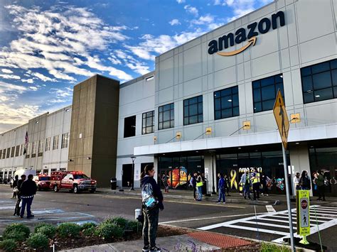 U.S. Labor Dept.: Amazon may have to pay $60K in fines for warehouse