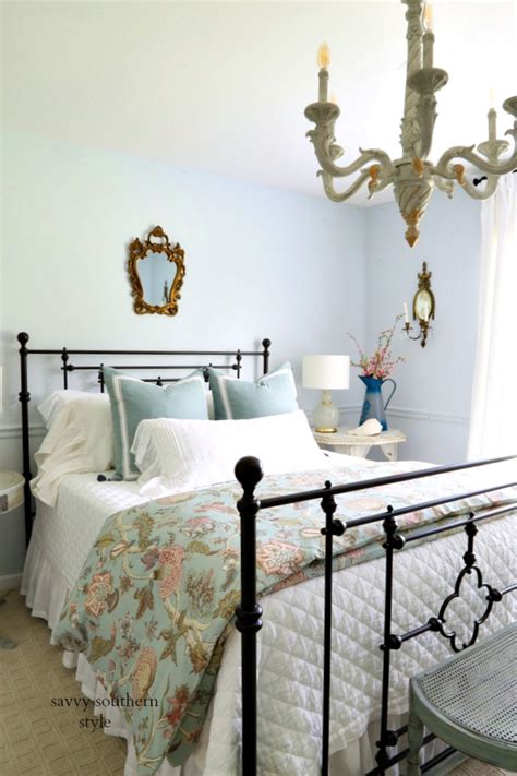 30 Best French Country Bedroom Decor And Design Ideas For 2020