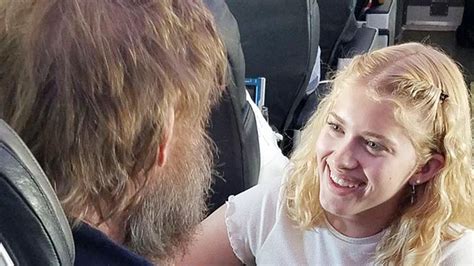 15 Year Old Girl Uses Sign Language To Help Blind Deaf Man On Flight
