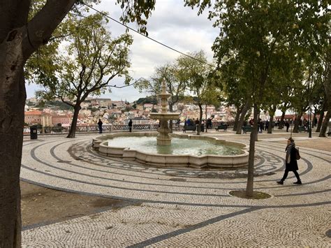 Miradouro s.pedro de alcântara, lisbon, portugal. Miradouro de São Pedro de Alcântara (With images ...