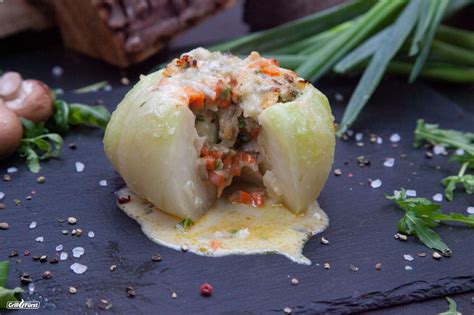 Vegetarisch gefüllte Kohlrabi