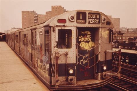 Nyc Subway In 1973 Ny Subway New York Subway Subway Train Jackie