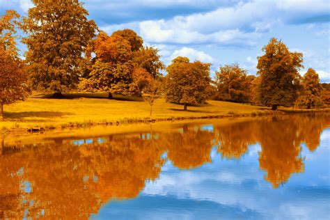 Autumn By The Lake Hd Wallpaper Background Image 1920x1280 Id