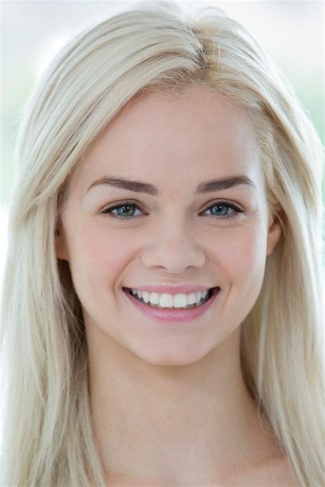 Elsa Jean Net Worth 2020 Biowiki Age Height And Measurements