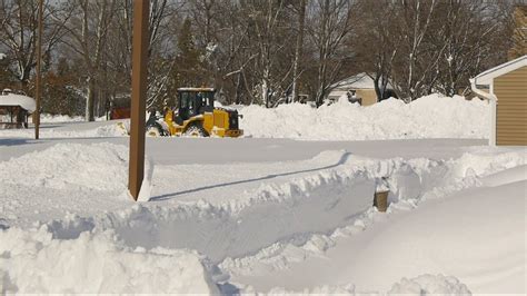 Buffalo New York November 2014 Snow Storm Digging Out