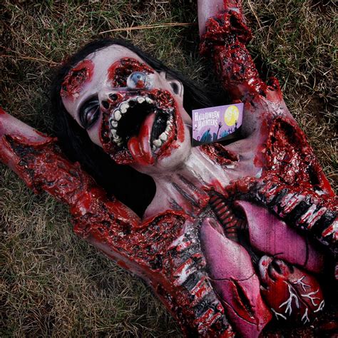 Halloween Haunters Life Size Hanging Human Zombie Ghoul