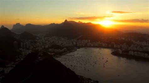 Time Lapse Incrível Do Rio De Janeiro é Como Avatar Com Praia