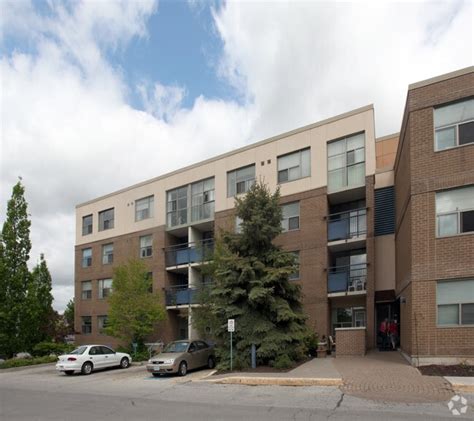 Hamilton Place Apartments 925 Davis Dr Newmarket On