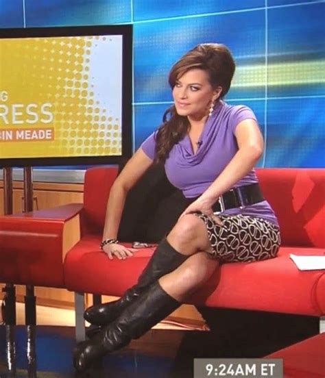 THE APPRECIATION OF BOOTED NEWS WOMEN BLOG THE ROBIN MEADE STYLE FILE Robin Meade Celebrity