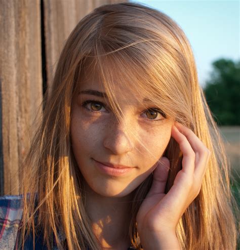 Best Freckled Girl Images On Pholder Freckled Girls Sfw Next