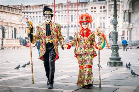 Magical Photos From Venice Carnival When Masks Were Fun