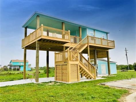 Pin By Tinachristine On Rv Ports Beach House Plans Metal Buildings