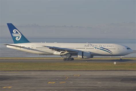 Fileair New Zealand Boeing 777 200er Zk Okeakl11072012 662ap
